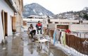 Bouba & Ibrahim sur la terrasse du refuge solidaire